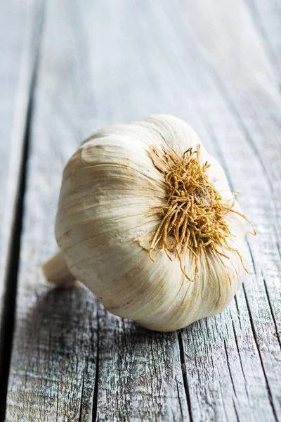 Frischer gesunder Knoblauch. — Stockfoto