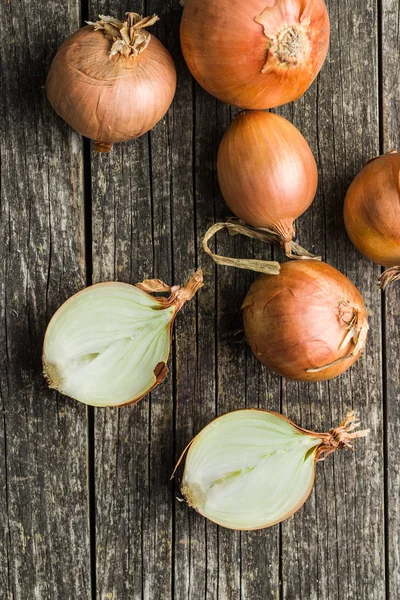 Fresh onion bulbs. — Stock Photo, Image