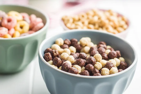 Boules de céréales pour petit déjeuner . — Photo