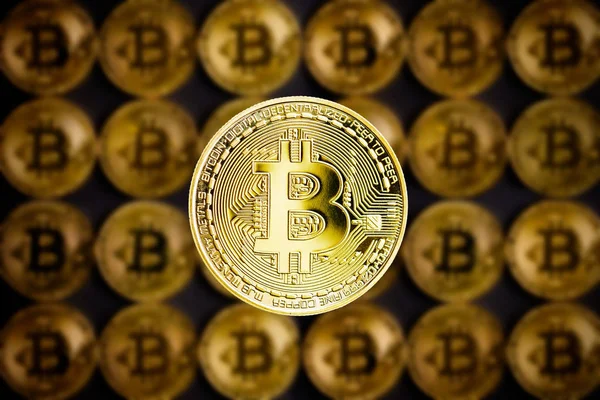Bitcoins dorés. Crypto-monnaie . — Photo