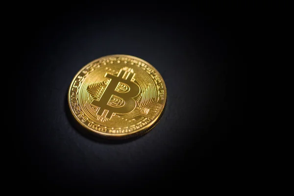 黄金の bitcoin。Cryptocurrency. — ストック写真