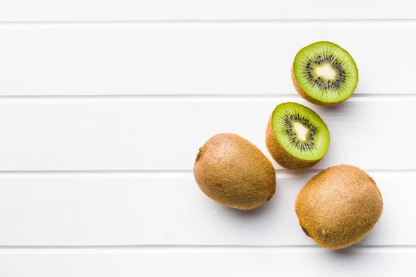 Kiwi dimezzato . — Foto Stock