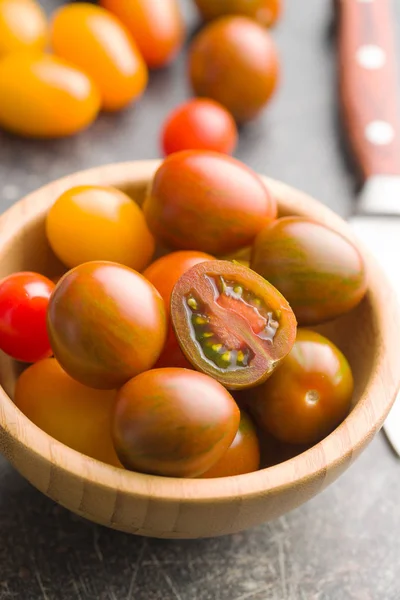 Leckere Kirschtomaten. — Stockfoto