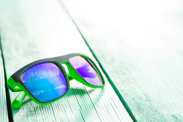 De moderne zonnebrillen. — Stockfoto