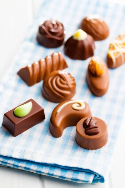 Gemengde Belgische pralines. Chocolade truffels. — Stockfoto