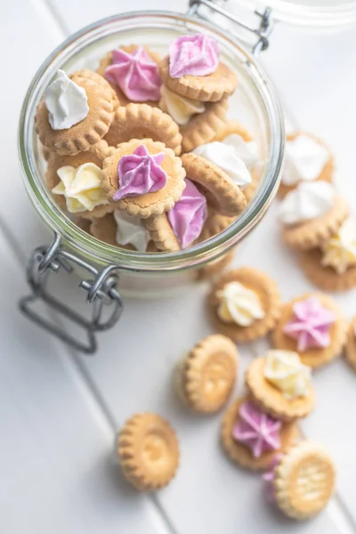 Sweet mini dessert cookies. — Stockfoto