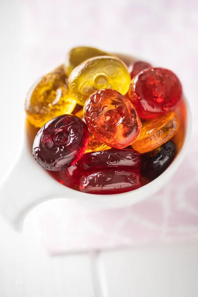 Słodkie cukierki kolorowe. — Zdjęcie stockowe