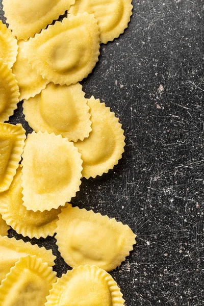 Italian stuffed pasta. Panzerotti pasta — Stock Photo, Image