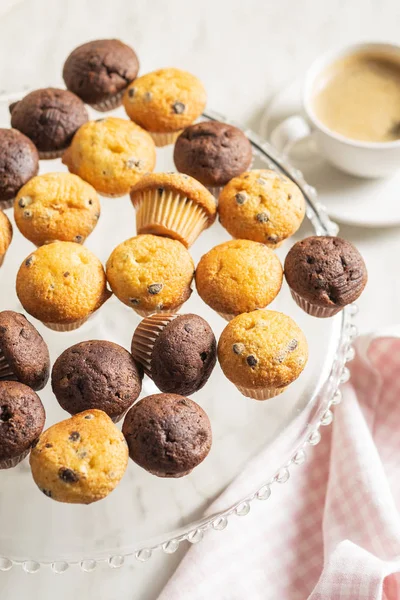 Sweet muffins. Chocolate cupcakes. — Stok fotoğraf