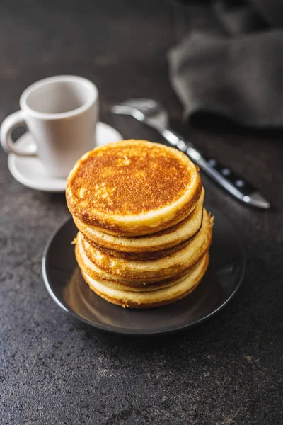 Sweet homemade pancakes. — Stock Photo, Image