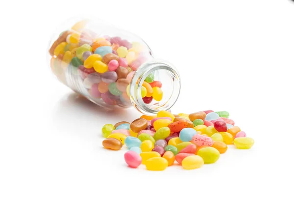 Fruitige Jellybeans Lekkere Kleurrijke Jelly Beans Glazen Fles Geïsoleerd Witte — Stockfoto
