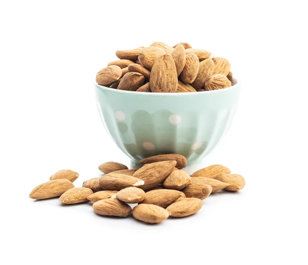 Amandes Séchées Noix Dans Bol Isolé Sur Fond Blanc — Photo