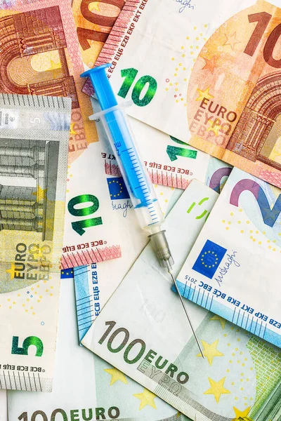 Spuit Euro Geld Gezondheidszorg Concept Bovenaanzicht — Stockfoto