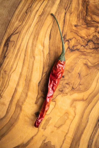 Dried Red Chili Pepper Wooden Table Top View — Stock Photo, Image