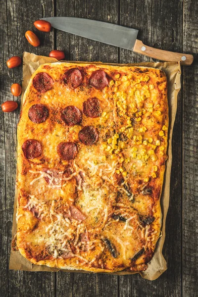 Pizza Italienne Maison Sur Table Bois Vue Dessus — Photo