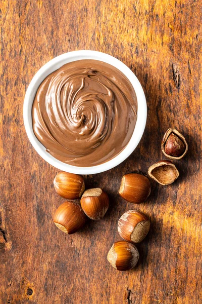 Édes Mogyoró Csokoládé Krém Tálban Asztalon Felülnézet — Stock Fotó