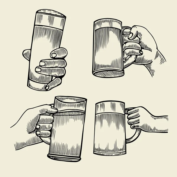 Mano sosteniendo un vaso lleno de cerveza — Vector de stock