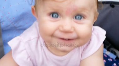 Güzel bebek bebek arabası.