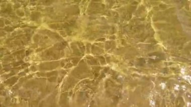 caustics su altında