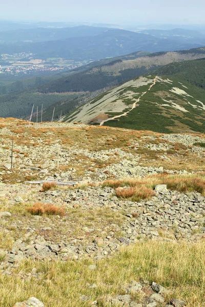 Paisaje de la cordillera - Sniezka /? nie? ka / Karkonosze / Polonia —  Fotos de Stock