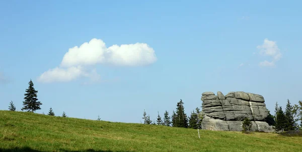 Klippformation - Karkonosze-bergen i Polen — Stockfoto