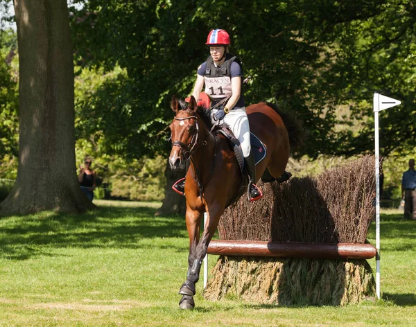 Houghton international horse trials Heidi Bratlie Larson jazda — Zdjęcie stockowe