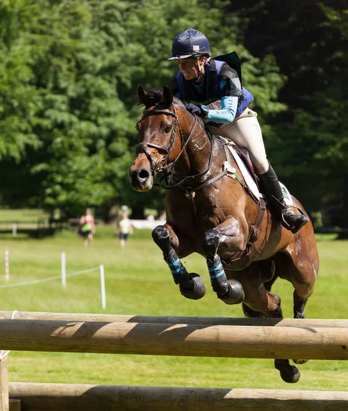 Houghton internazionale cavallo prove Jodie Amos equitazione Springpowe — Foto Stock