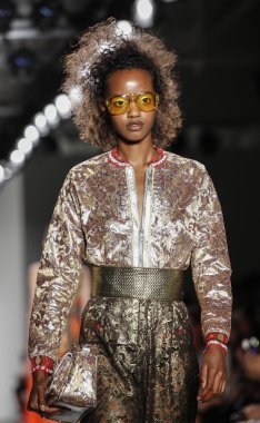 Custo Barcelona defilesi