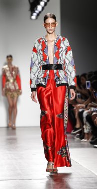 Custo Barcelona defilesi