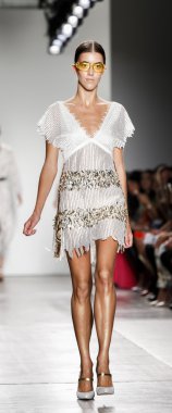 Custo Barcelona defilesi