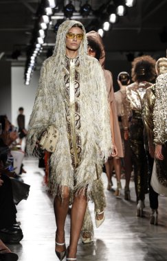 Custo Barcelona defilesi