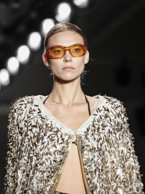 Custo Barcelona defilesi