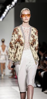 Custo Barcelona defilesi