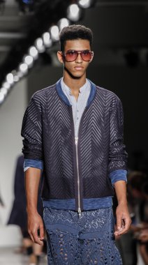 Custo Barcelona defilesi