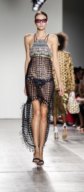 Custo Barcelona defilesi