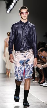 Custo Barcelona defilesi