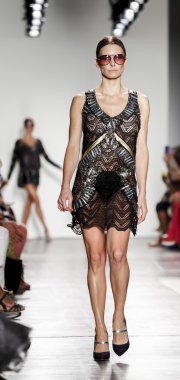 Custo Barcelona defilesi