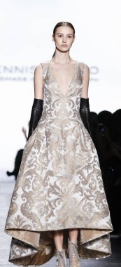 Dennis Basso pist gösteri