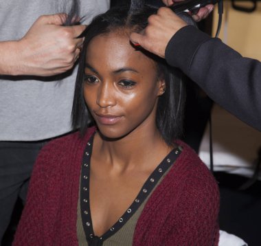 Monique Lhuillier pist gösteri