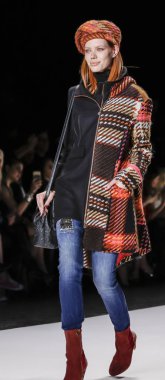 Desigual runway show