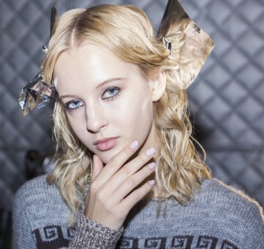 Monique Lhuillier pist gösteri