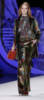 Desigual runway show