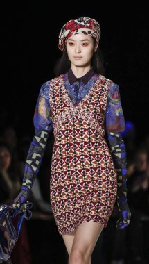 Desigual runway show