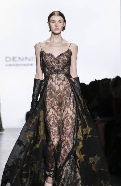 Dennis Basso pist gösteri