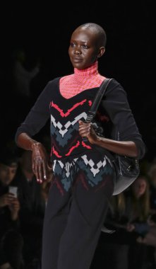 Desigual runway show