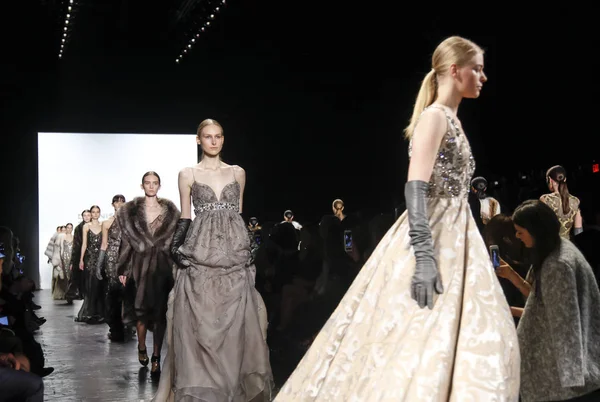 Dennis Basso pist gösteri