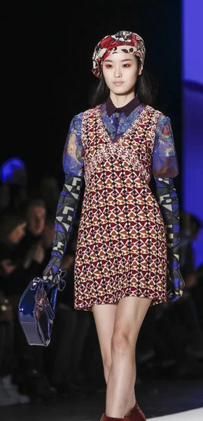 Desigual runway show