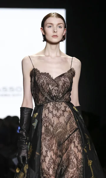 Dennis Basso pist gösteri