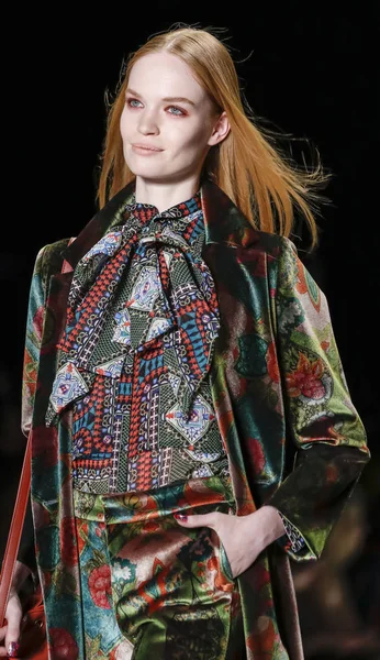 Desigual runway show