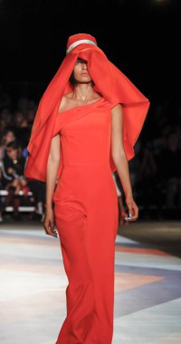 Chrisyian Siriano pist gösteri